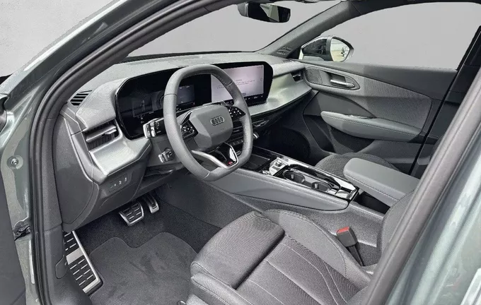 AUDI Q3 Sportback TFSI 150 ch Hybride S tronic 7 S line photo 11 5546