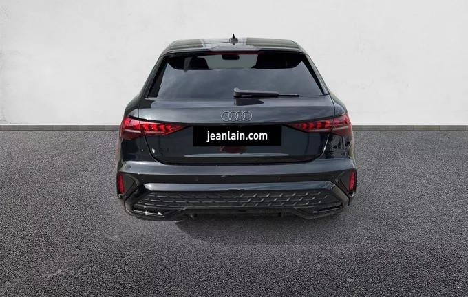 AUDI A3 Sportback TFSI e Hybride rechargeable 204 S tronic 6 S line extérieur arrière 5276