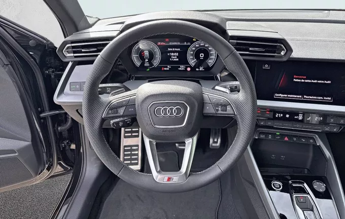 AUDI A3 Sportback TFSI e Hybride rechargeable 204 S tronic 6 S line photo 12 5276