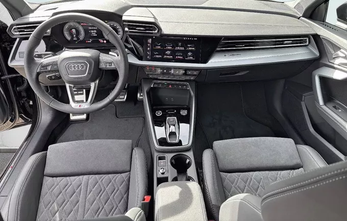 AUDI A3 Sportback TFSI e Hybride rechargeable 204 S tronic 6 S line photo 18 5276
