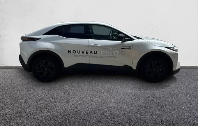TOYOTA C-HR+ ELECTRIQUE C-HR+ Grande Autonomie 77 kWh Design extérieur côté droit 117140