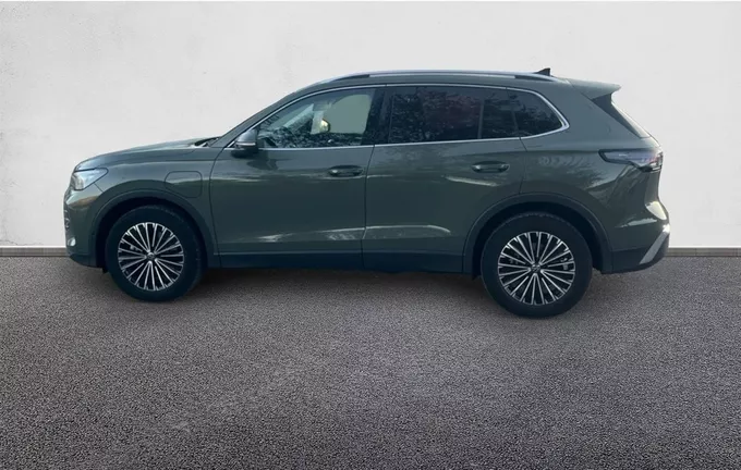 VOLKSWAGEN TIGUAN 1.5 eHybrid 272ch DSG6 Elegance extérieur trois quart arrière gauche 560151
