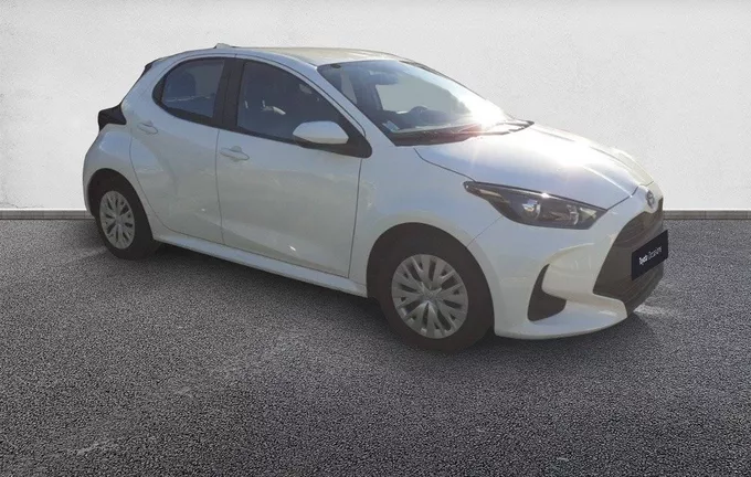 TOYOTA YARIS Hybride 116h Dynamic extérieur trois quart avant droit 1102615