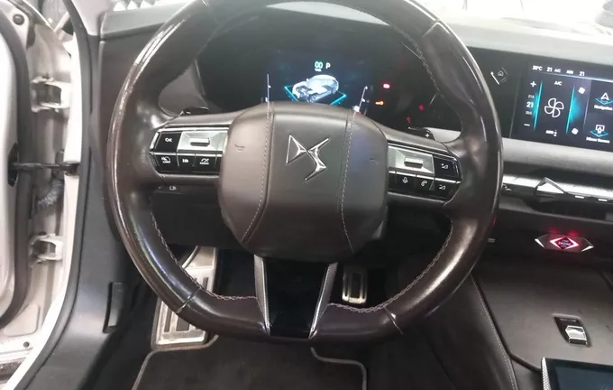 DS DS4 DS 4 Hybride E-Tense 225 EAT8 Rivoli photo 9 945973