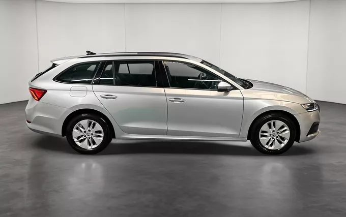 SKODA OCTAVIA Combi 1.0 TSI mHEV e-TEC 110 ch DSG7 Business extérieur côté droit 2132676