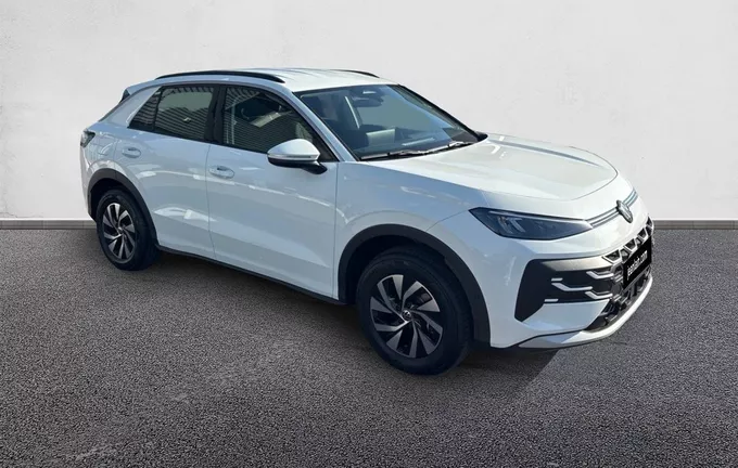 VOLKSWAGEN T-ROC 1.5 eTSI EVO2 Hybrid 116 ch DSG7 Life extérieur trois quart avant droit 5871