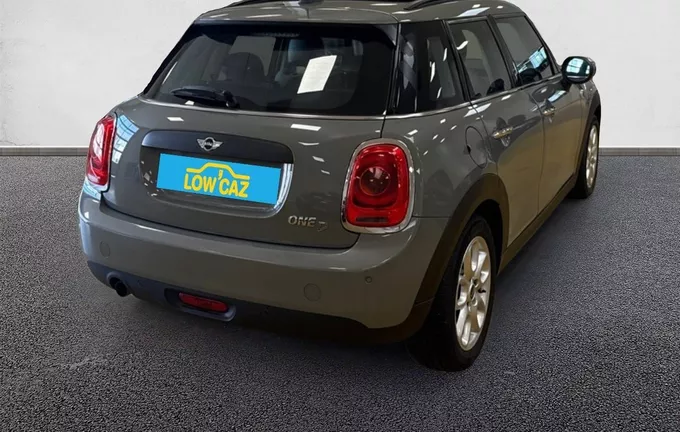 MINI HATCH 5 Portes One D 95 ch Edition Blackfriars extérieur trois quart arrière droit 213388