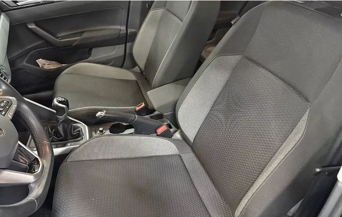 VOLKSWAGEN POLO 1.0 TSI 95 S&S BVM5 Life Plus extérieur trois quart arrière droit 2122919
