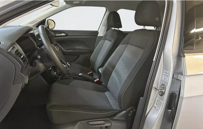 VOLKSWAGEN T-CROSS 1.0 TSI 116 Start/Stop BVM6 VW Edition extérieur trois quart arrière droit 2130854