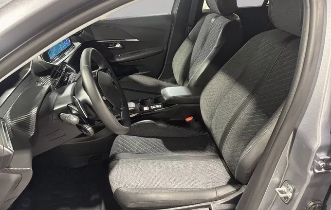 PEUGEOT 208 Hybrid 100 e-DCS6 Allure photo 11 944065
