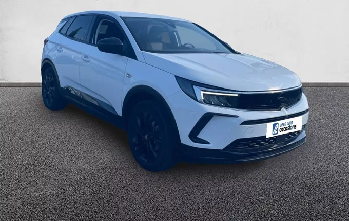 OPEL GRANDLAND 1.5 Diesel 130 ch BVA8 extérieur trois quart avant droit 2129420
