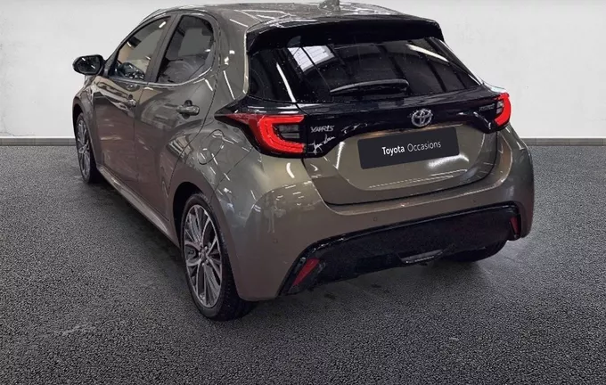 TOYOTA YARIS Hybride 116h Iconic extérieur trois quart arrière gauche 1103367