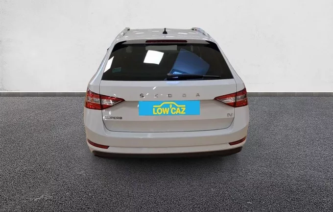 SKODA SUPERB Combi 1.4 TSI PHEV 218 ch DSG6 Business extérieur arrière 212719