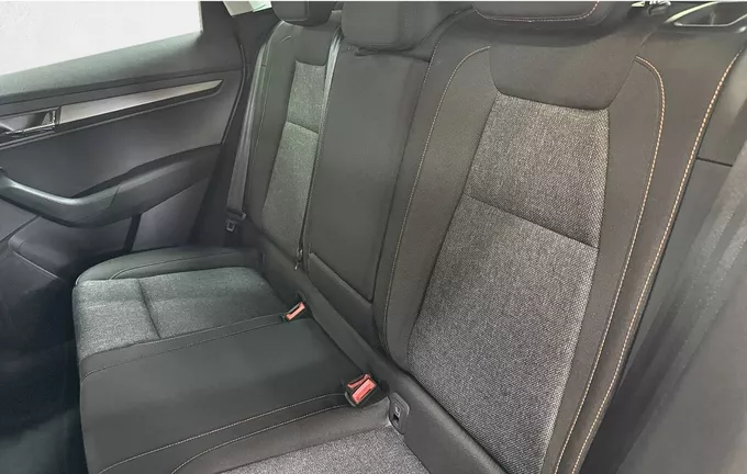 SKODA KAROQ 1.0 TSI 110 ch Clever extérieur arrière 2128913