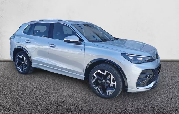 VOLKSWAGEN TIGUAN 2.0 TDI 150ch DSG7 R-Line extérieur trois quart avant droit 1452