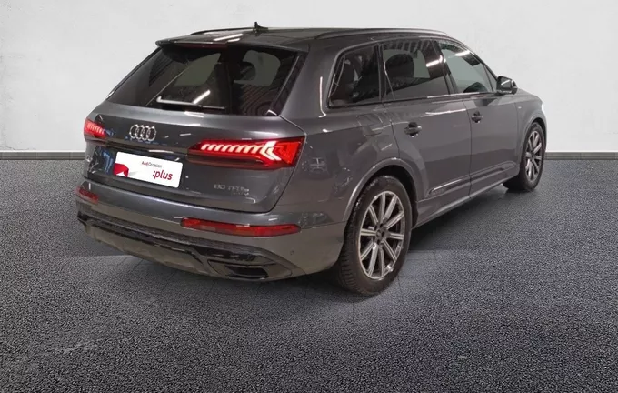 AUDI Q7 60 TFSI e 462 Tiptronic 8 Quattro Competition extérieur trois quart arrière droit 2119157