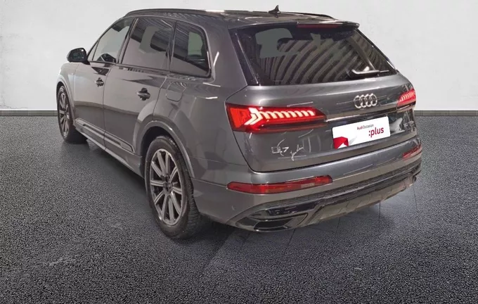 AUDI Q7 60 TFSI e 462 Tiptronic 8 Quattro Competition extérieur trois quart arrière gauche 2119157