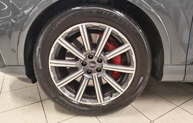 AUDI Q7 60 TFSI e 462 Tiptronic 8 Quattro Competition photo 9 2119157