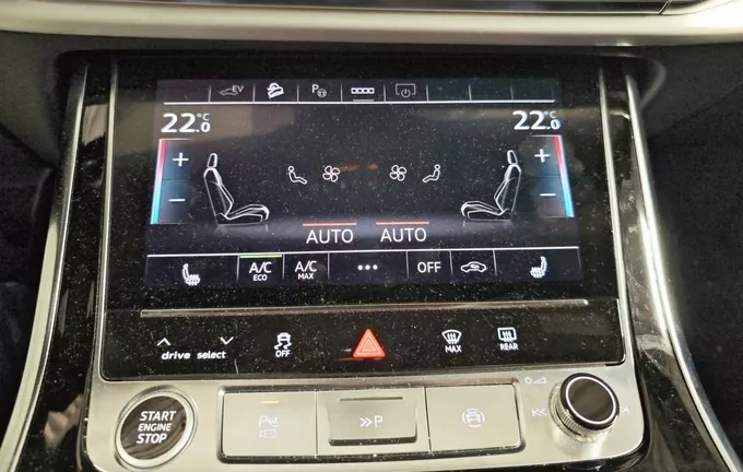 AUDI Q7 60 TFSI e 462 Tiptronic 8 Quattro Competition photo 14 2119157