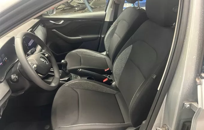 SKODA SCALA 1.0 TSI Evo 2 95 ch BVM5 Active photo 12 213219