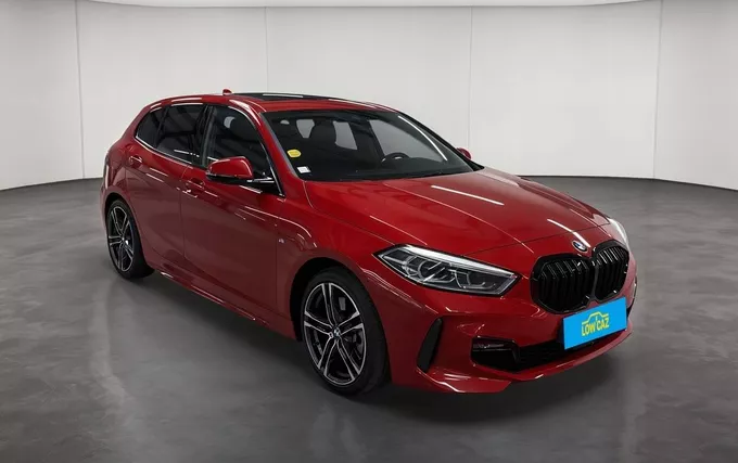 BMW SERIE 1 120d xDrive 190 ch BVA8 M Sport extérieur trois quart avant droit 213675