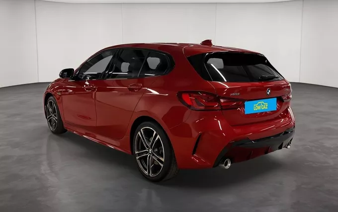 BMW SERIE 1 120d xDrive 190 ch BVA8 M Sport extérieur trois quart arrière gauche 213675