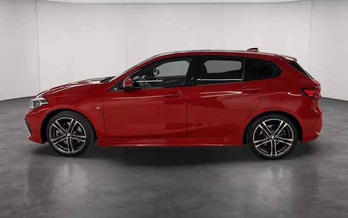 BMW SERIE 1 120d xDrive 190 ch BVA8 M Sport extérieur côté gauche 213675