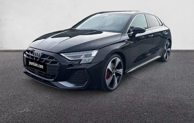 AUDI A3 Sportback TFSI Mild Hybrid 150 S tronic 7 S line extérieur trois quart avant gauche 5016