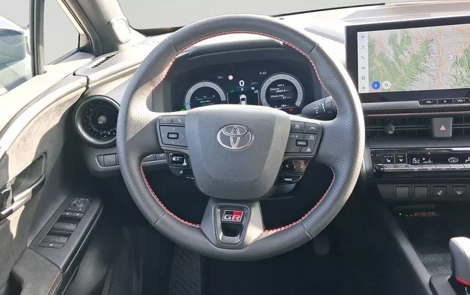 TOYOTA C-HR Hybride 200 GR Sport photo 12 1103865