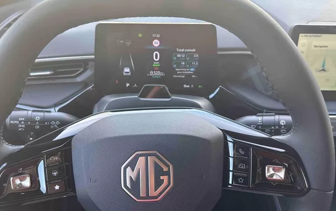 MG MG3 1.5 L Hybrid+ 195 ch Luxury photo 18 8984