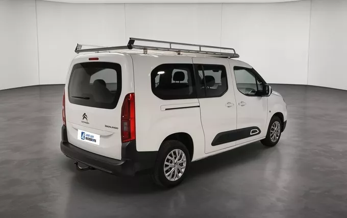 CITROEN BERLINGO Taille XL PureTech 110 S&S BVM6 Feel extérieur trois quart arrière droit 946678