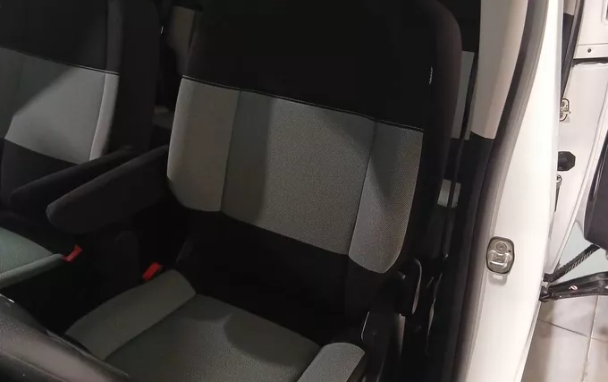 CITROEN BERLINGO Taille XL PureTech 110 S&S BVM6 Feel photo 11 946678