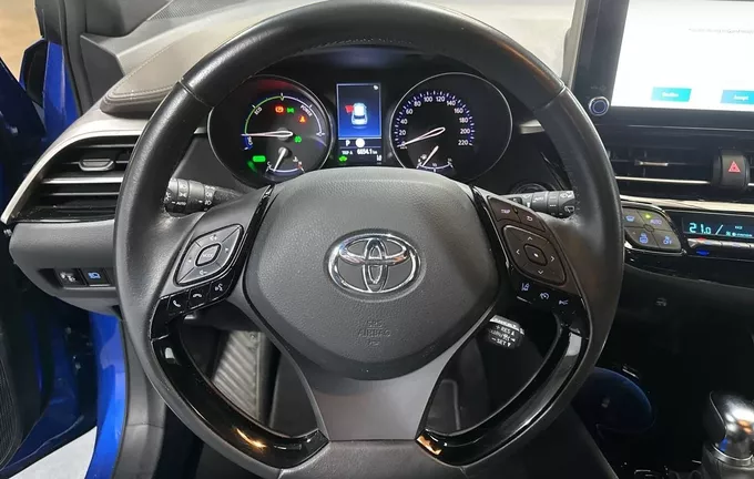 TOYOTA C-HR Hybride 2.0L Distinctive photo 12 1103205