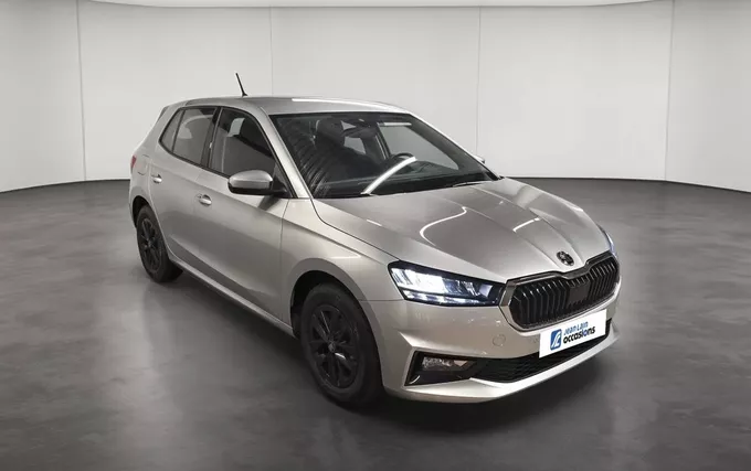 SKODA FABIA 1.0 TSI 95 ch EVO 2 BVM5 Selection extérieur trois quart avant droit 2131673