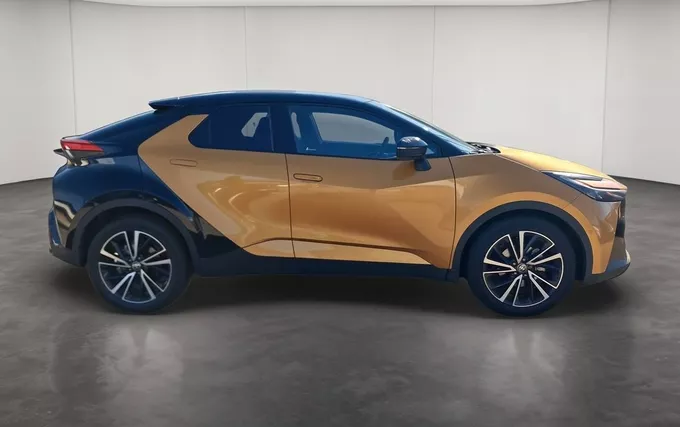TOYOTA C-HR Hybride 200 Collection Premiere extérieur côté droit 1104038