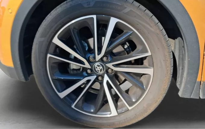 TOYOTA C-HR Hybride 200 Collection Premiere photo 9 1104038