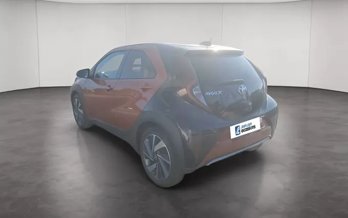 TOYOTA AYGO X 1.0 VVT-i 72 S-CVT Collection extérieur trois quart arrière gauche 1103922