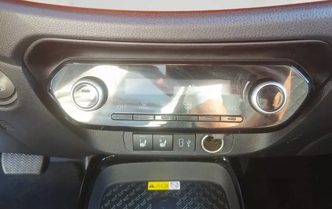 TOYOTA AYGO X 1.0 VVT-i 72 S-CVT Collection photo 14 1103922
