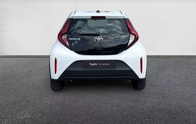 TOYOTA AYGO X 1.0 VVT-i 72 Dynamic extérieur arrière 1103731