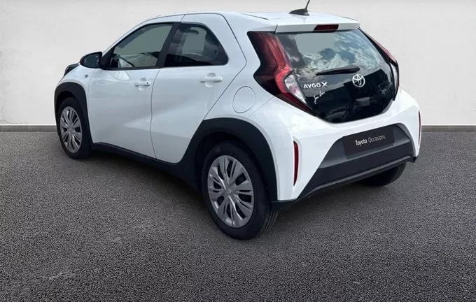 TOYOTA AYGO X 1.0 VVT-i 72 Dynamic extérieur trois quart arrière gauche 1103731