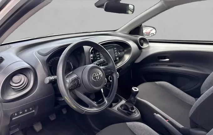 TOYOTA AYGO X 1.0 VVT-i 72 Dynamic photo 11 1103731