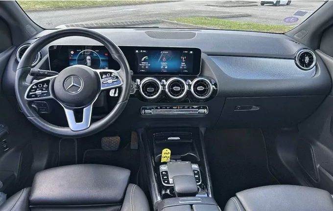 MERCEDES CLASSE B 180 7G-DCT Progressive Line extérieur trois quart avant droit 213361