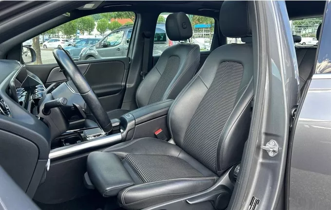 MERCEDES CLASSE B 180 7G-DCT Progressive Line extérieur trois quart arrière droit 213361