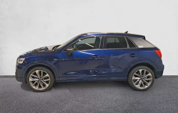 AUDI Q2 35 TDI 150 S tronic 7 Black Edition extérieur côté gauche 2131107
