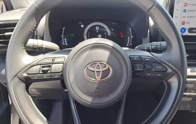 TOYOTA YARIS Hybride 116h Design photo 12 1103584