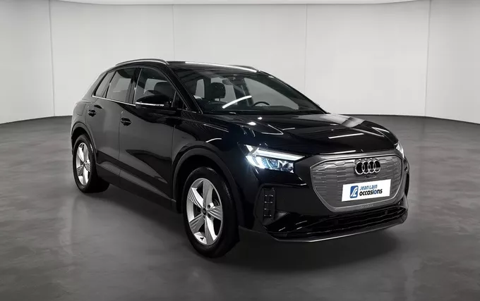 AUDI Q4 E-TRON 45 285 ch 82 kWh Design extérieur trois quart avant droit 2132241