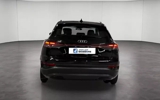 AUDI Q4 E-TRON 45 285 ch 82 kWh Design extérieur arrière 2132241
