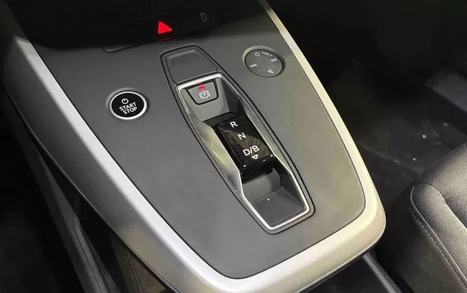 AUDI Q4 E-TRON 45 285 ch 82 kWh Design photo 13 2132241
