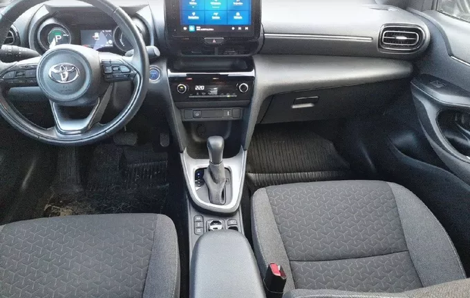 TOYOTA YARIS CROSS Hybride 116h AWD-i Design photo 18 1103051