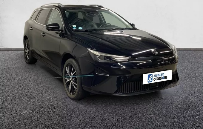 MG MG5 Autonomie Standard 50kWh - 130 kW 2WD Luxury extérieur trois quart avant droit 601094